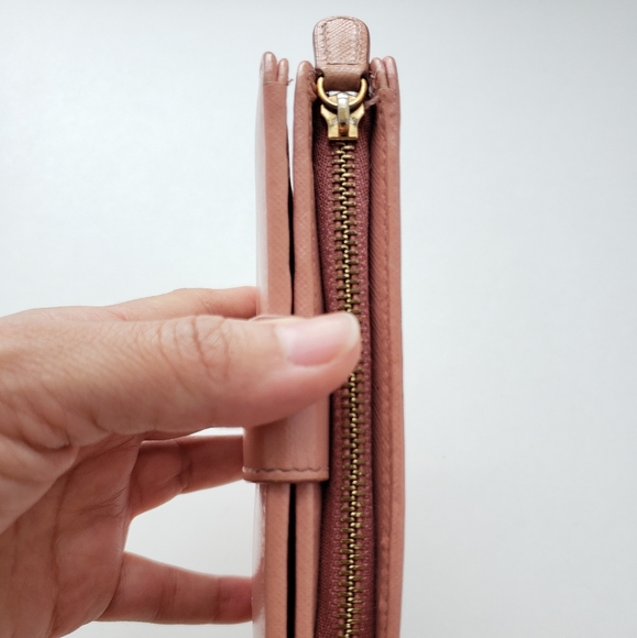 Pre-owned Salvatore Ferragamo Blush Pink Wallet - Picture 5 of 14